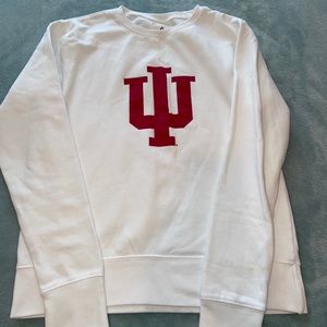 IU crew neck Size M